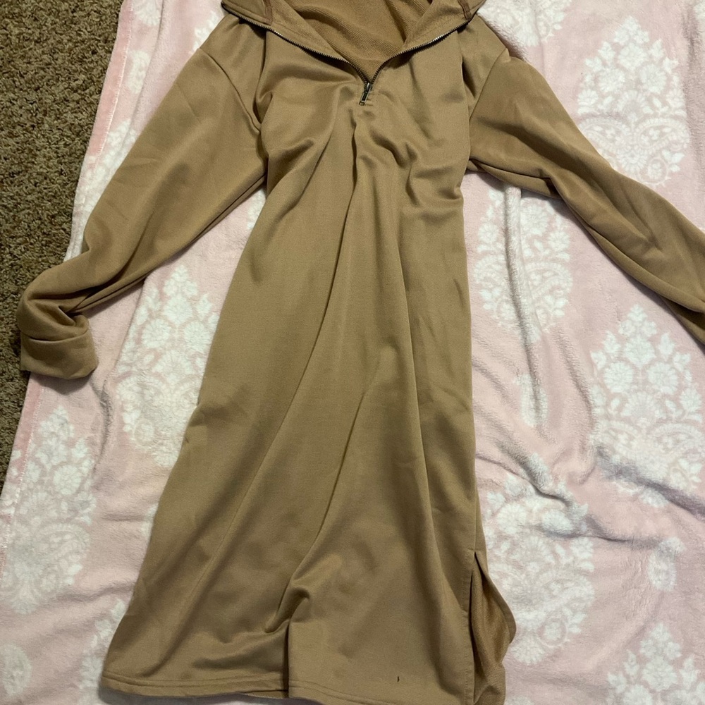 Wishlist Tan Long Sleeve Dress